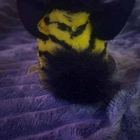 Original Furby Bumblebee - Picture 4 of 5